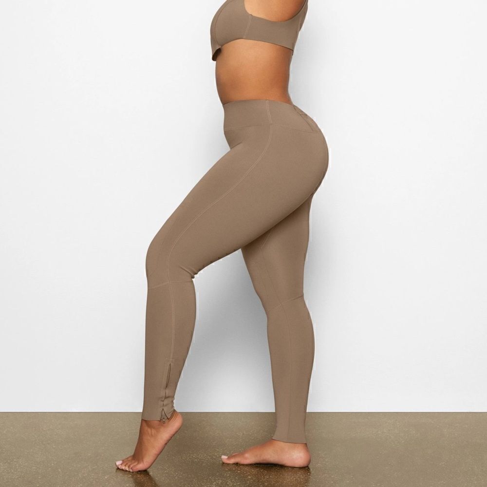SKIMS NWT SPORT SWIM LONG PANT | DESERT L